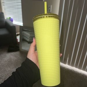 Starbucks venti matte yellow tumbler 💛